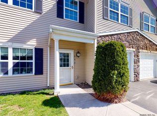 203C Avalon Pl, Cohoes, NY 12047
