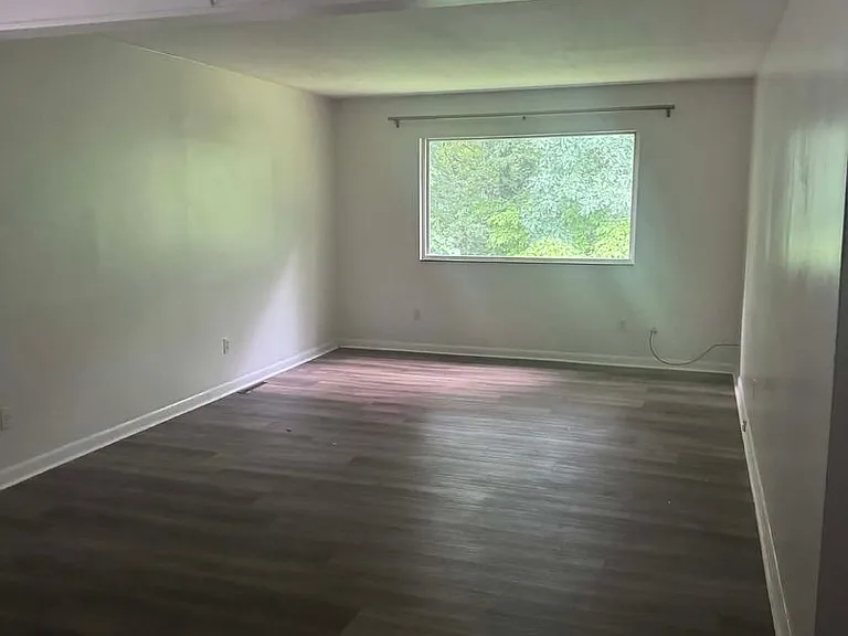 115 Decatur Rd — Photo 4