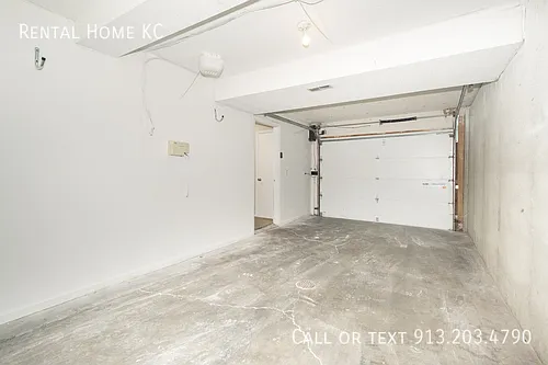 16413 W 123rd St — Photo 27