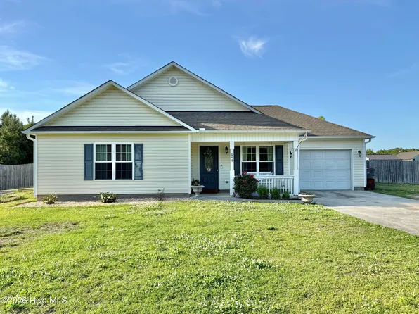 645 Hubert Boulevard, Hubert, NC 28539
