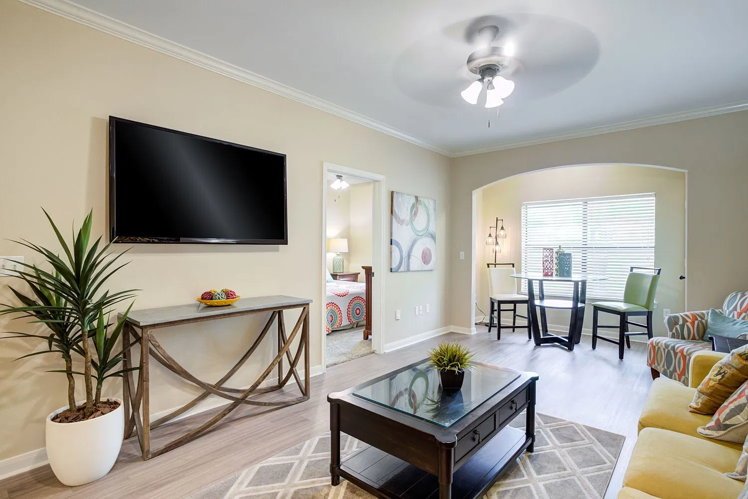 Bay Vista Apartments — Photo 3
