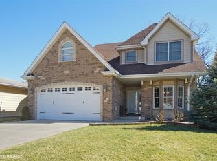 139 Oak Ave, Wood Dale, IL 60191