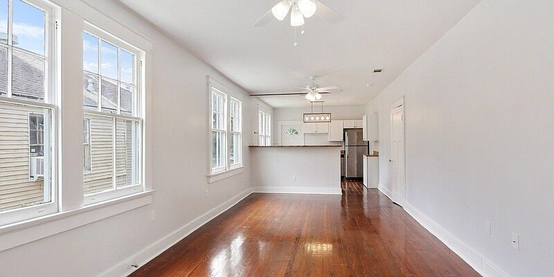 1st image of 3134 Robert St