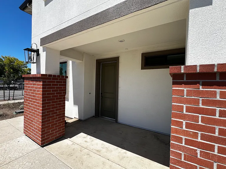 218 Church St #102 — Photo 2
