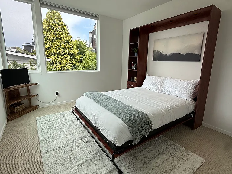 16th Ave NW — Photo 4
