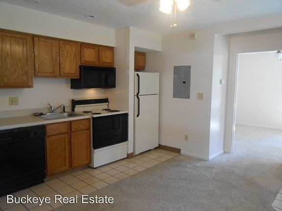 5th image of 44 E 12th Ave APT A