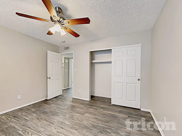 7805 W Cora Ln — Photo 7