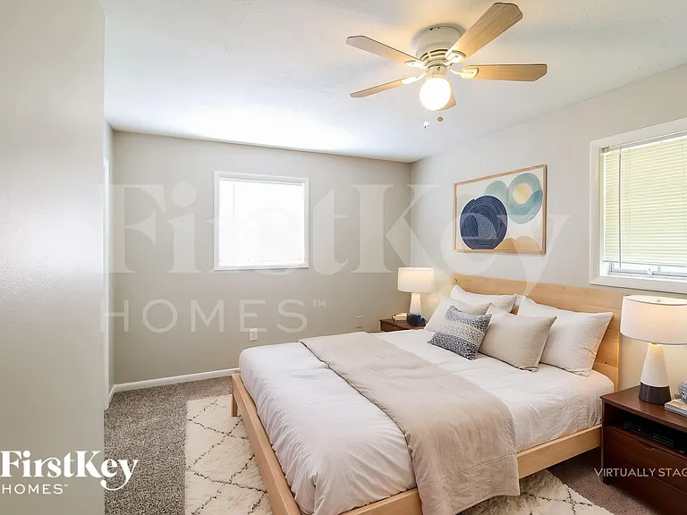 1021 Meadowbrook Ln NW — Photo 12