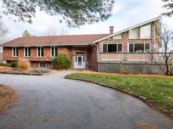 338 South Road, Holden, ME 04429