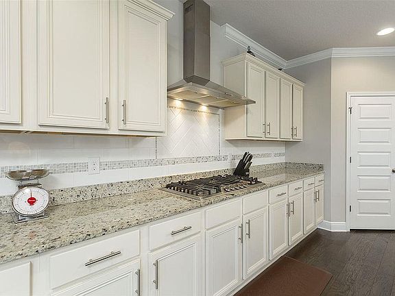 5th image of 9527 Pebble Stone Dr