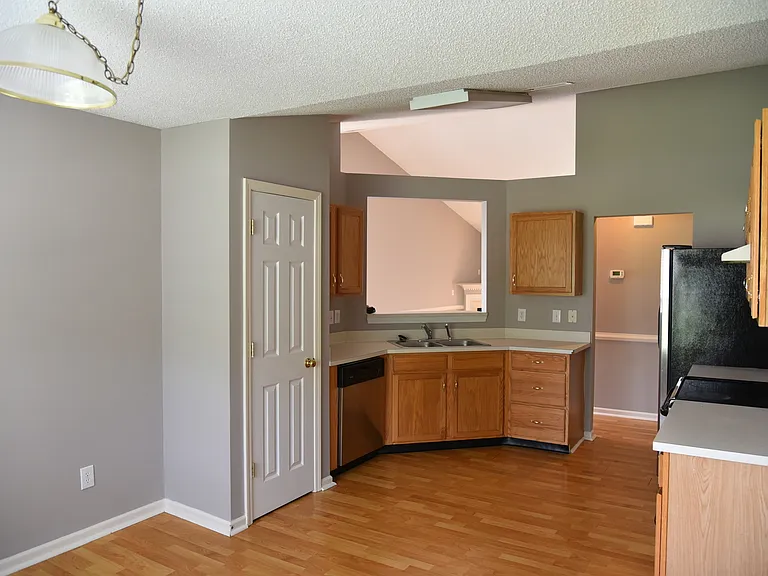 7523 Eben Dr — Photo 5