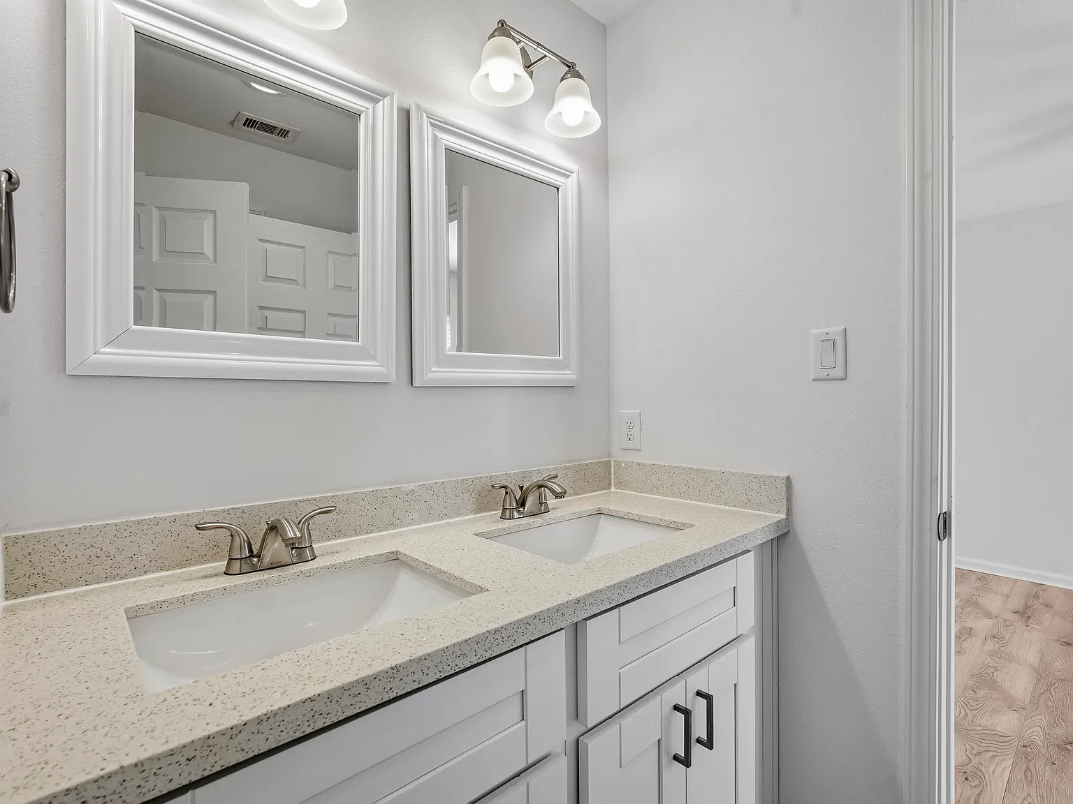 Gardendale Drive (4106) - C - 1 — Photo 3