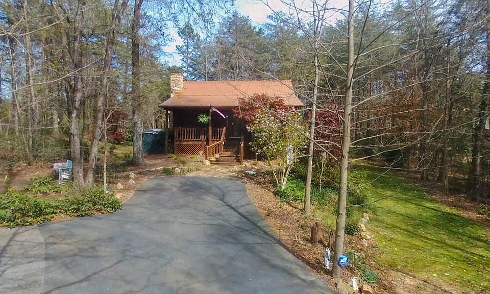 1st image of 35 Woods Dr
