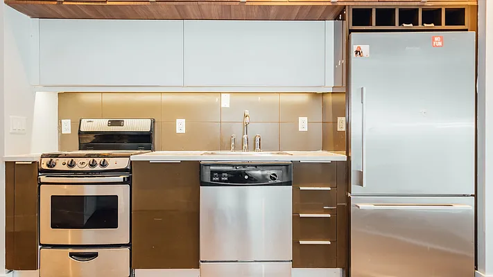 Rented by Nooklyn NYC LLC | media 24