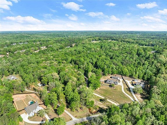 5th image of 360 Davenport Rd #1-2