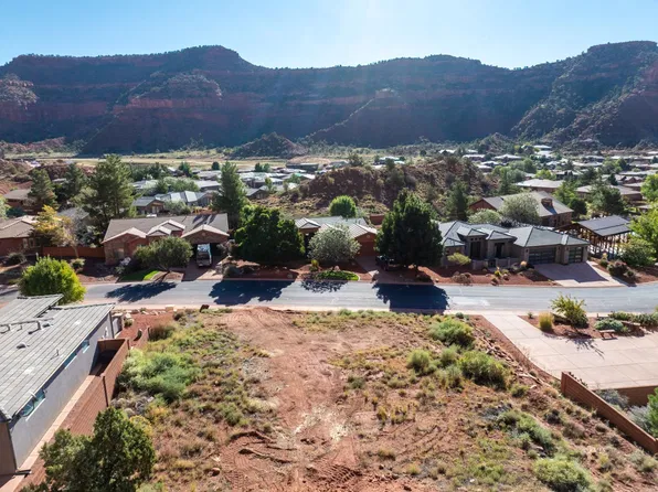 490 W Los Barancos Ln, Kanab, UT 84741