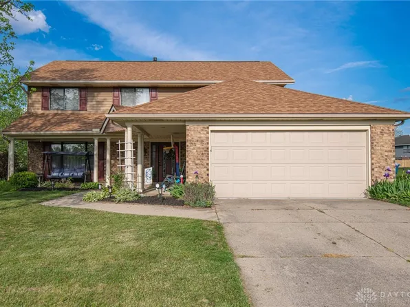 8838 Deer Chase Dr, Dayton, OH 45424