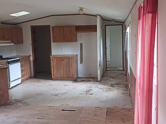 5th image of 200 N Pine St Trailer 67