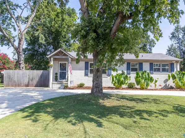 1319 Oakwood Ave NE, Huntsville, AL 35811