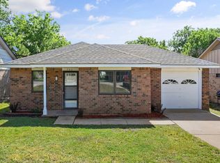 706 S 4th St, Midlothian, TX 76065