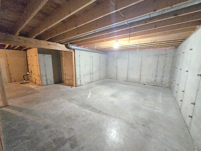 5006 S Baneberry Ave — Photo 23