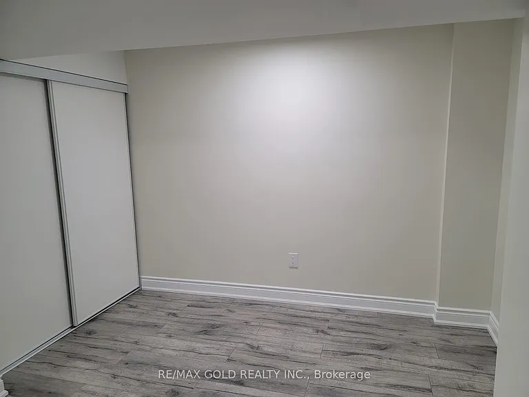 4 Devonsleigh Dr — Photo 6