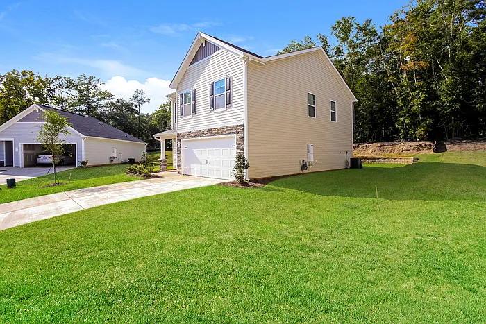 417 Leaning Maple Way