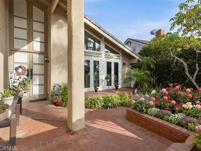 3816 Mistral Dr — Photo 15