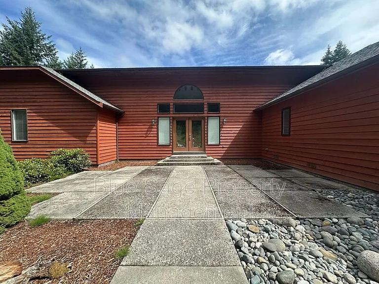 1965 Baker View Dr — Photo 4