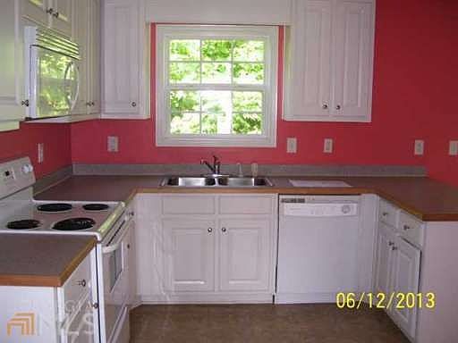 5th image of 190 Wood Springs Ln