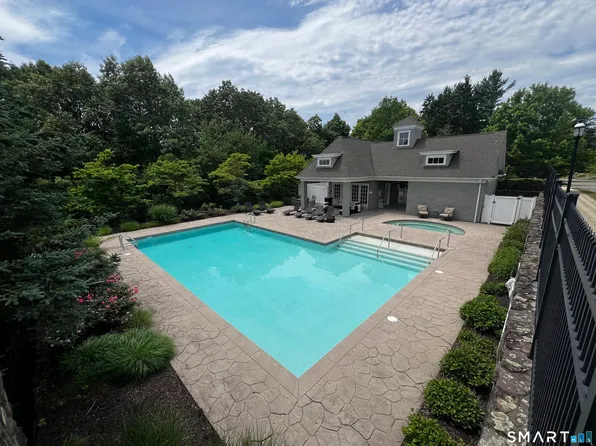 9 Damia Drive #9, Danbury, CT 06810