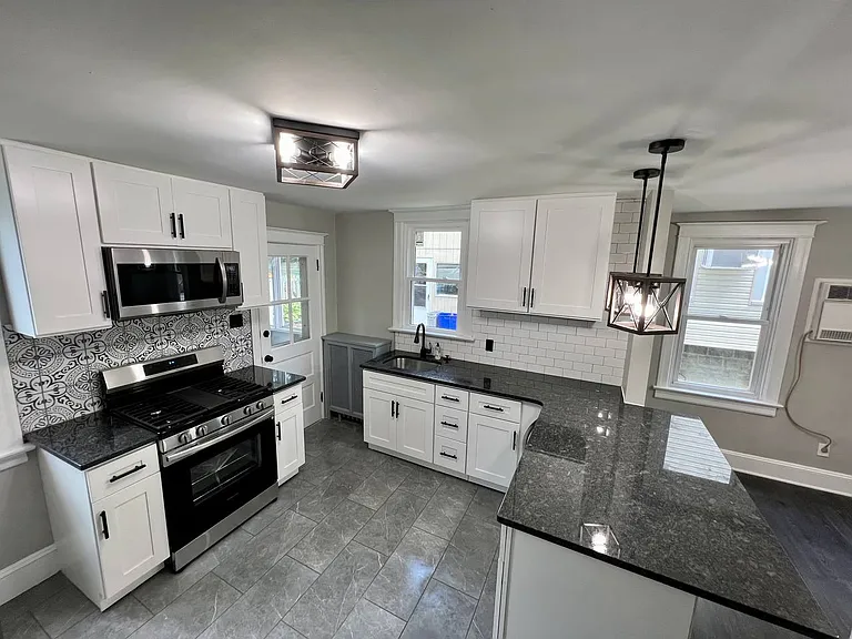 13 Chandler St — Photo 8