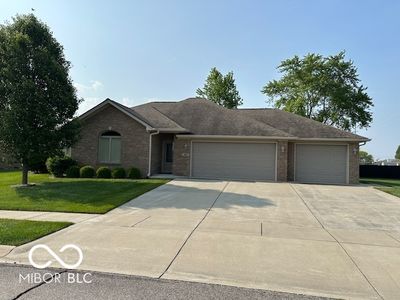 4929 Imperial Dr, Columbus, IN, 47203