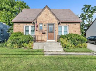 2222 S 10th St, Manitowoc, WI 54220