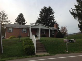 531 Mount Olivet Rd, Wheeling, WV 26003