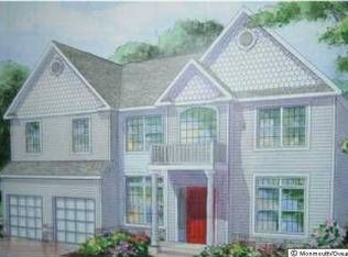32 Gibson Dr, Hazlet, NJ 07730