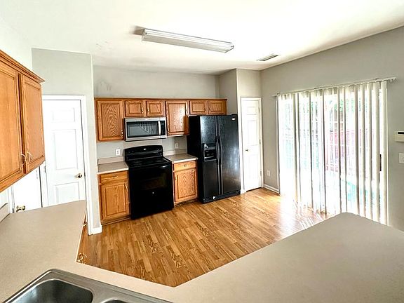 5th image of 2421 Normancrest Ct