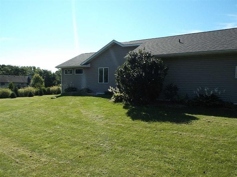 2nd image of 2685 Rolling View Rd
