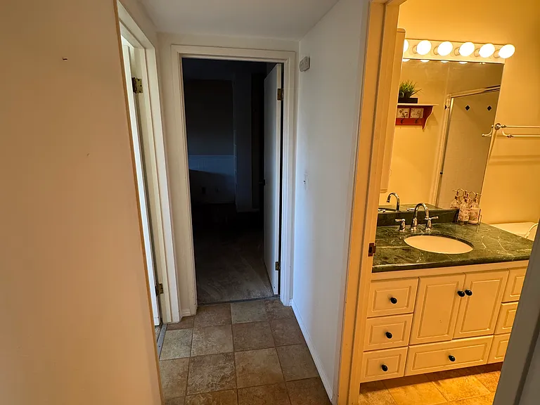 2915 Lawrence St #8 — Photo 15
