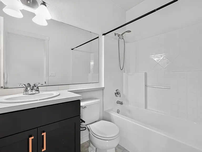 2172 Yakima Ct — Photo 15