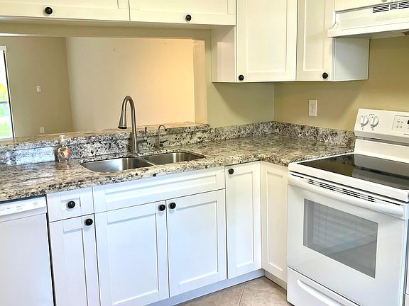 3rd image of 4682 Lucerne Lakes Boulevard E #105