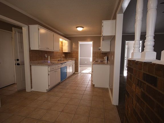 3rd image of 7300 Newling Ln