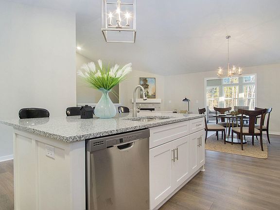 4th image of 15103 Kingfisher Way #1