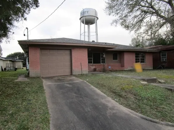 616 Garrett St, Liberty, TX 77575