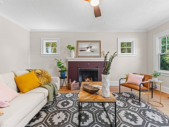 5th image of 7060 N Kerby Ave