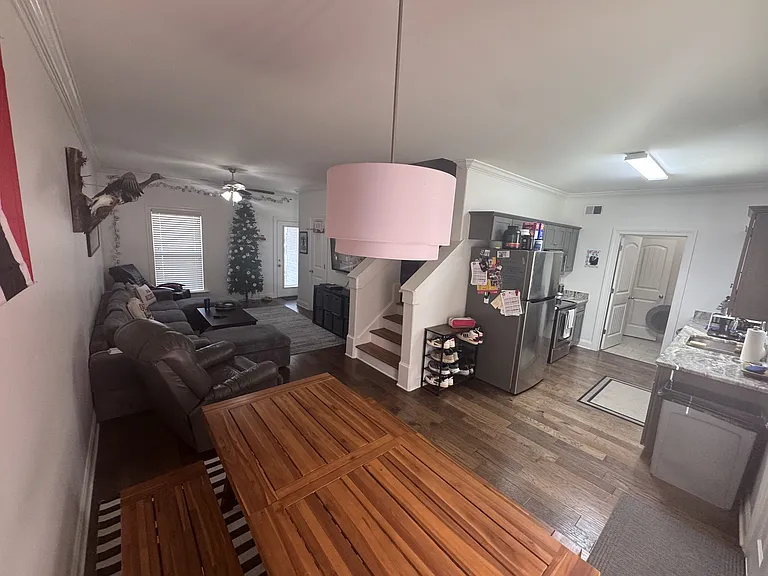224 Massee Cir — Photo 2