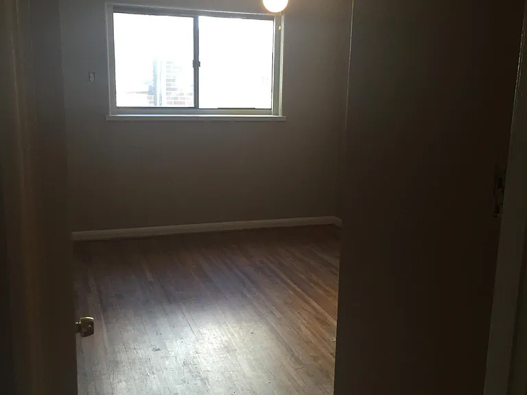 1015 Kavanaugh Blvd #D — Photo 3