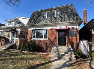 7812 S Paxton Ave, Chicago, IL