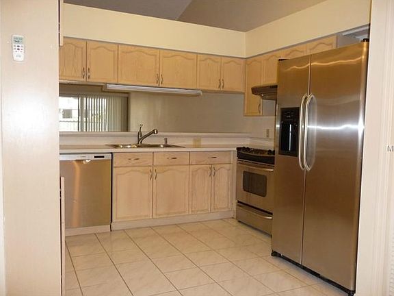 5th image of 2536 Pine Cove Ln
