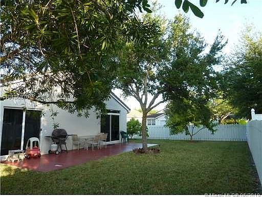3rd image of 1785 NW 165th Ave
